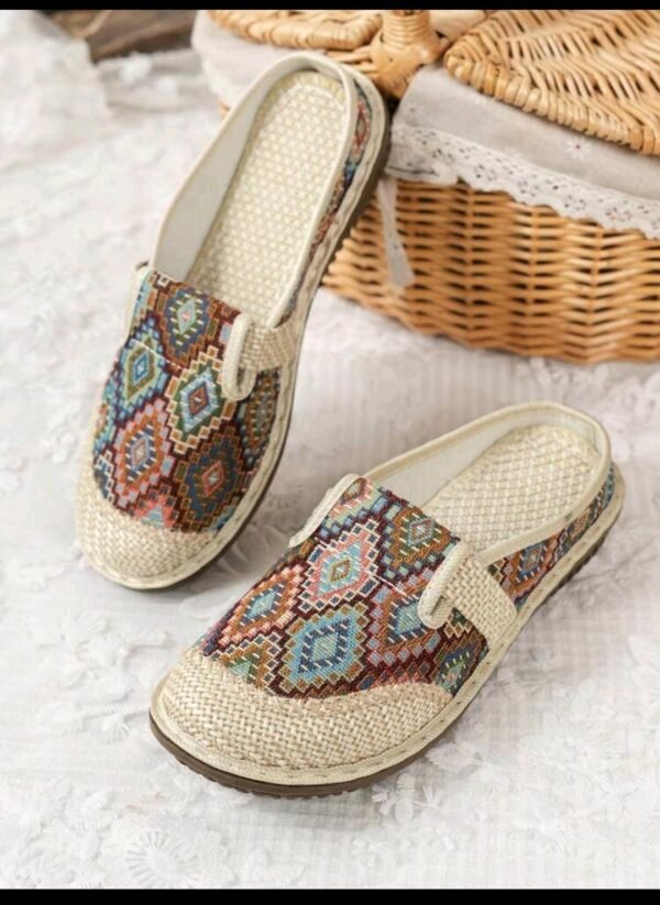 حذاء ستاتي مسطح