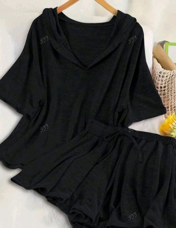 طقم بلوزة وشورت