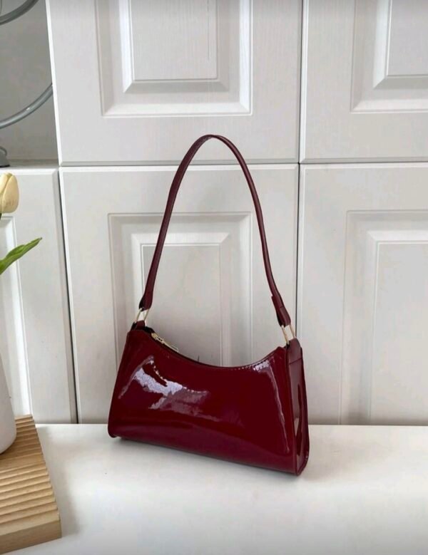 حقيبة نسائيه