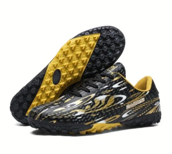 حذاء كرة قدم