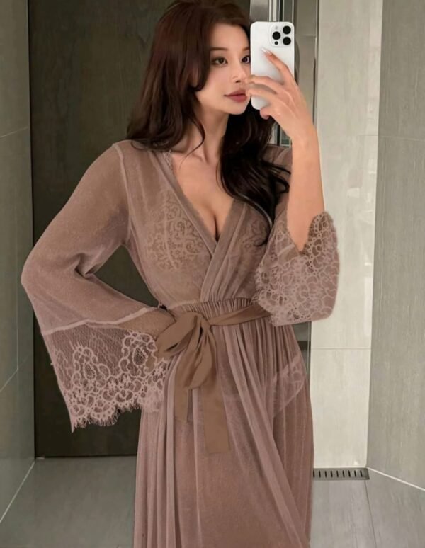 فستان شيفون مزين ب الدنتيل