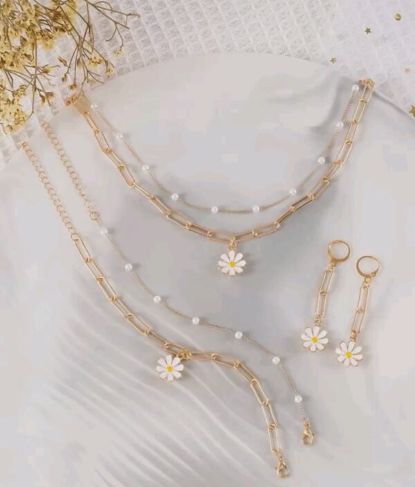 طقم مجوهرات