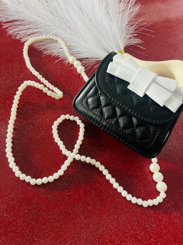 حقيبة بناتي