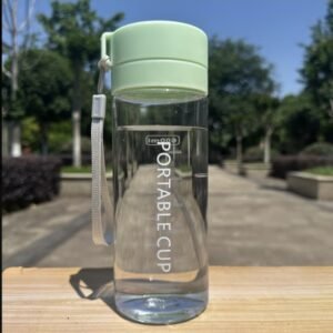 زجاجة مياه رياضيه