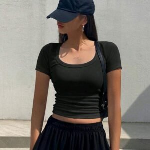 تيشيرت قصير