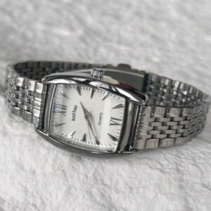 ساعه ستاتيه