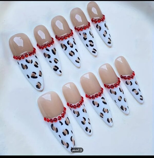 مجموعة أظافر