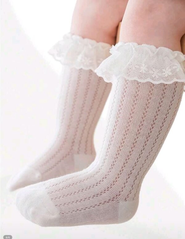 جوارب اطفال