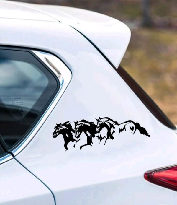 ملصق سيارة حصان