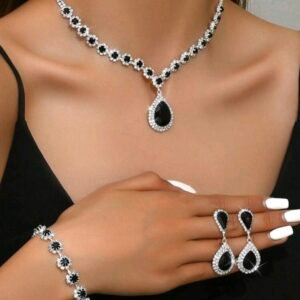 طقم مجوهرات