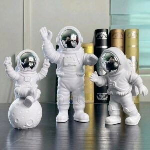 زينه على شكل رائد فضاء