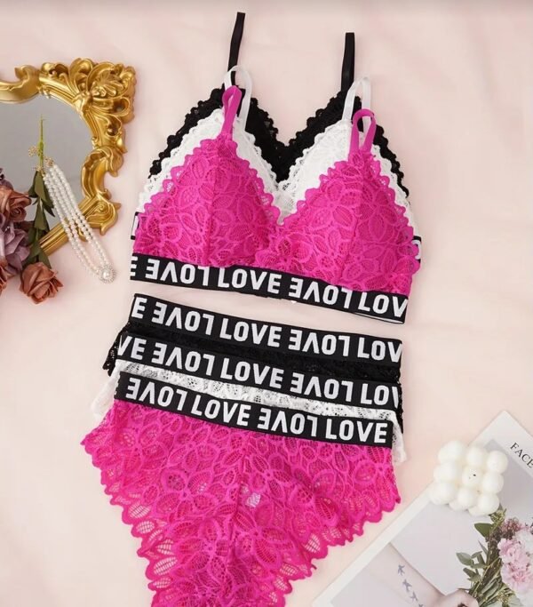 ملابس داخليه