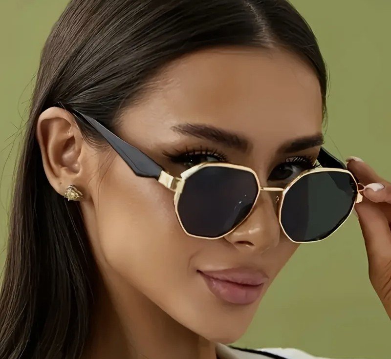 نظارات نسائية