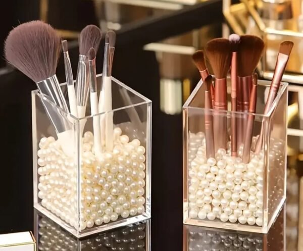 منظم فرش المكياج