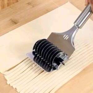 مكبس معكرونة