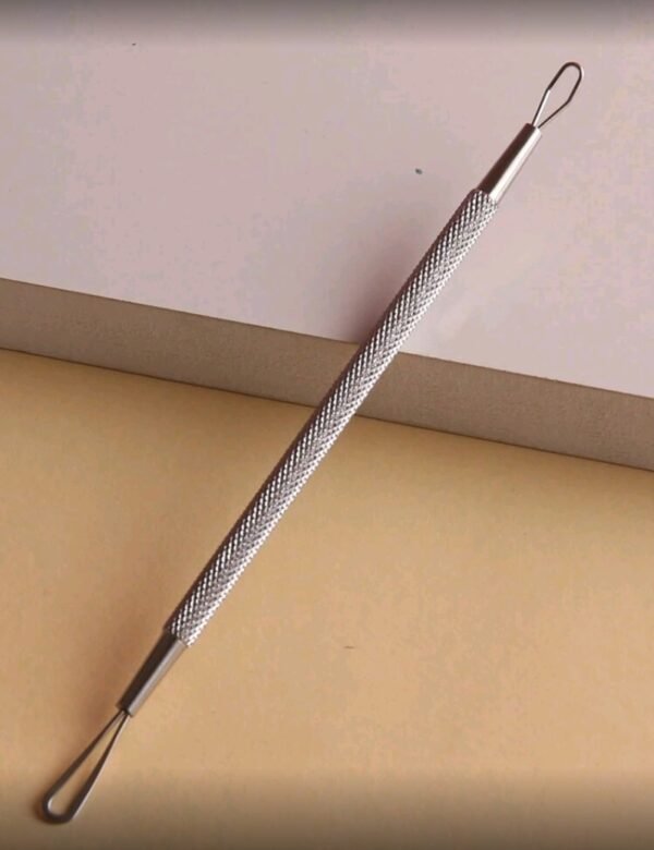 أداة إزالة الرؤوس السوداء