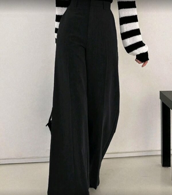 بنطلون نسائي