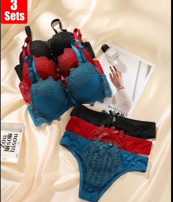 ملابس داخليه