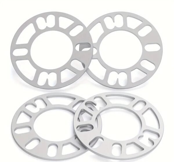 فواصل عجلات سيارة