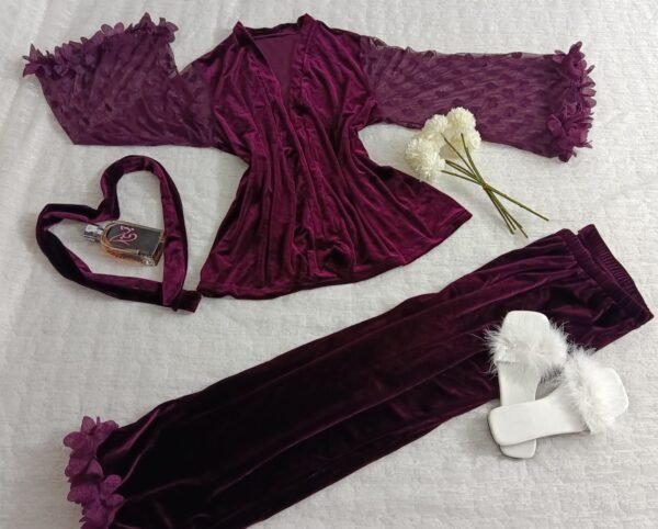 بجامة نسائية