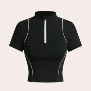 بلوزة نسائية