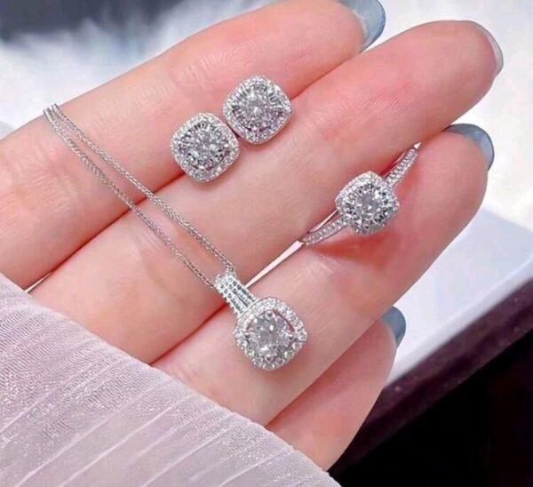 مجوهرات نسائيه