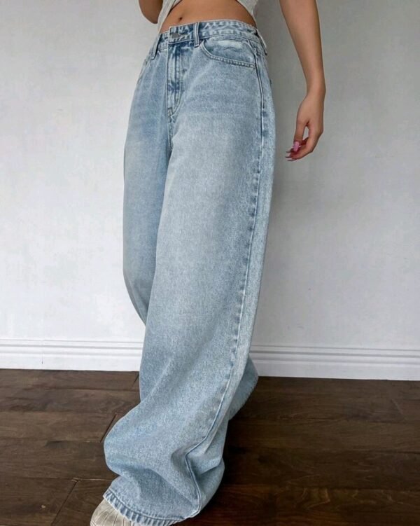 بنطلون جينز نسائي